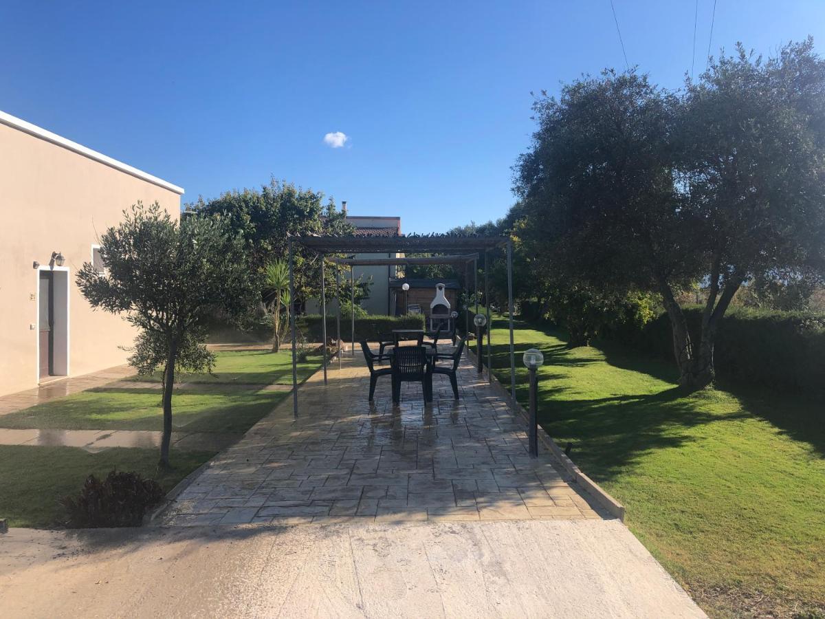 Il Ginepro Hotel Valledoria  Buitenkant foto